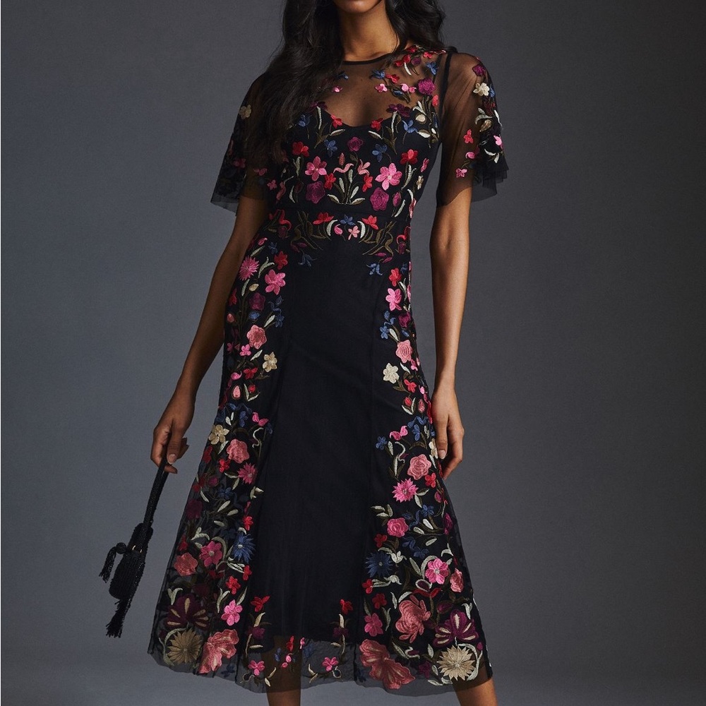 ANTHROPOLOGIE Embroidered Floral Dress